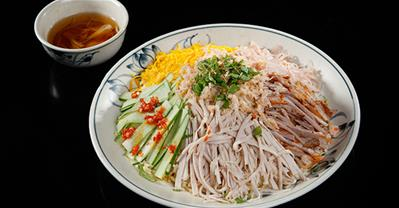Thưởng thức hương vị cố đô tại qq8876 Ngon Việt Nam