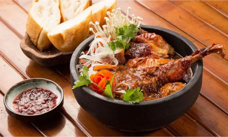 an-nam-quan-nguyen-thai-binh-4