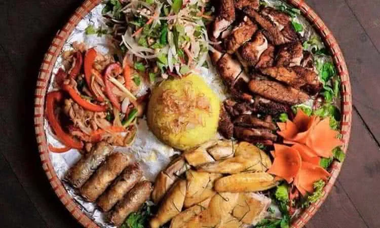 com-ga-ba-dam-90-trieu-viet-vuong-4