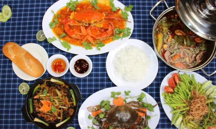 cua-1-cang-360-ly-thai-to-7