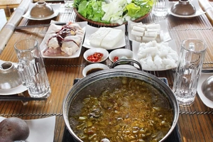 lau-cua-dong-la-vong-quoc-oai-mon-an-2