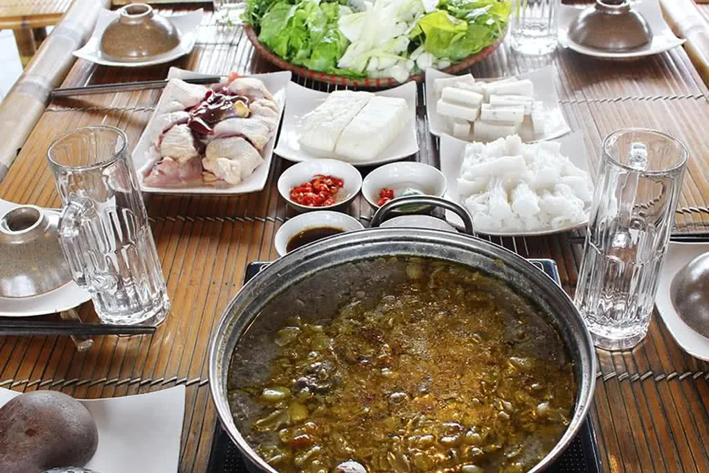 lau-cua-dong-la-vong-quoc-oai-mon-an-2
