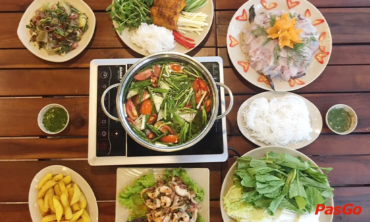 nha-hang-mam-quan-to-hieu-7