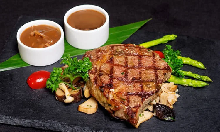 may-restaurant-19-dong-khoi-1