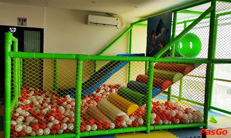 nha-hang-aki-bbq-cau-dien-slide-12