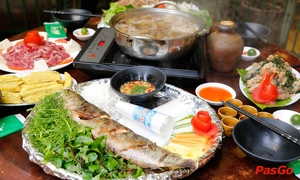 ao-quan-dong-tac-am-thuc-que-doc-dao-giua-ha-thanh-1
