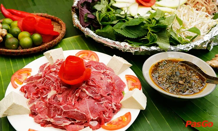 ao-quan-dong-tac-am-thuc-que-doc-dao-giua-ha-thanh-7