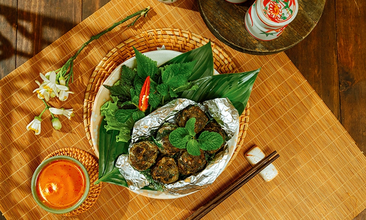 nha-hang-banh-trang-an-vu-thoai-ngoc-hau-2