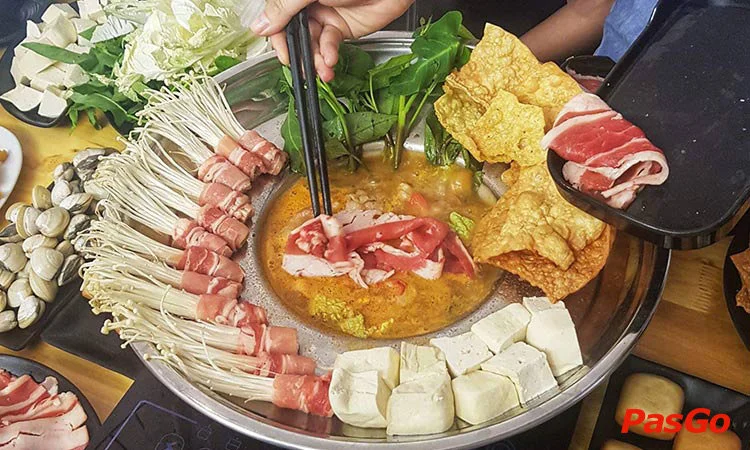 nha-hang-bep-mien-tay-ngoc-khanh-8