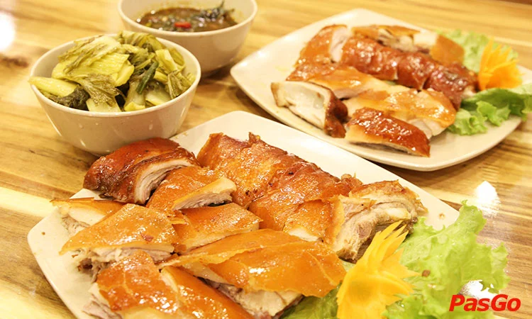 nha-hang-bia-duc-troc-khuong-dinh-8