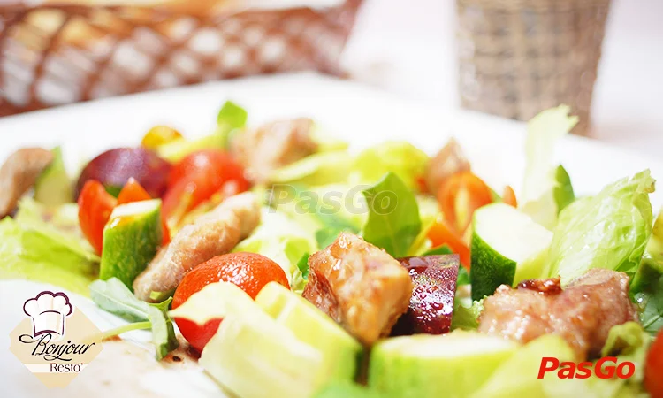 nha-hang-bonjour-resto-nguyen-huy-tuong-6