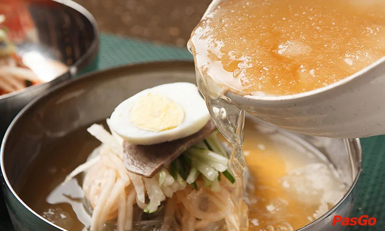 nha-hang-buzza-bbq-nguyen-thi-thap-8