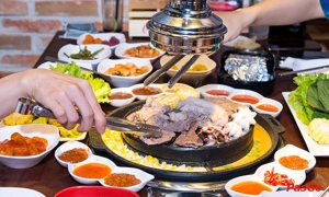 nha-hang-buzza-bbq-nowzone-quan-1-1
