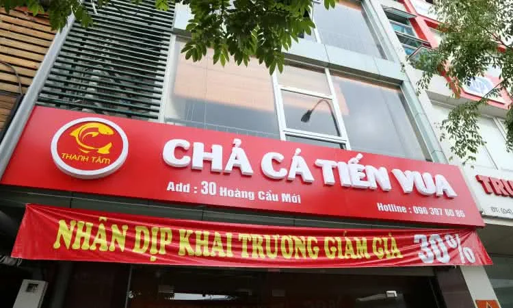 nha-hang-cha-ca-tien-vua-hoang-cau-slide-9