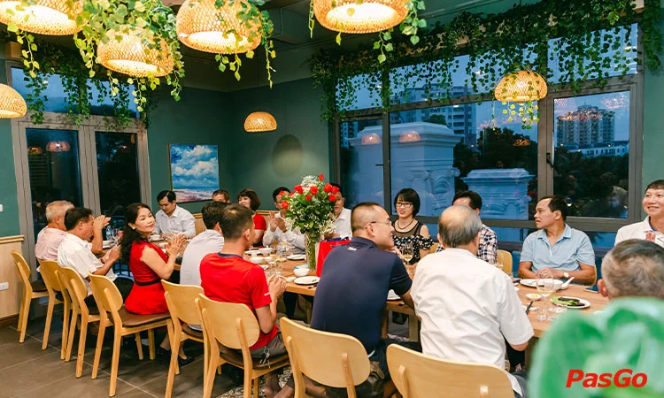 nha-hang-chan-may-vinhomes-riverside-2-long-bien-9