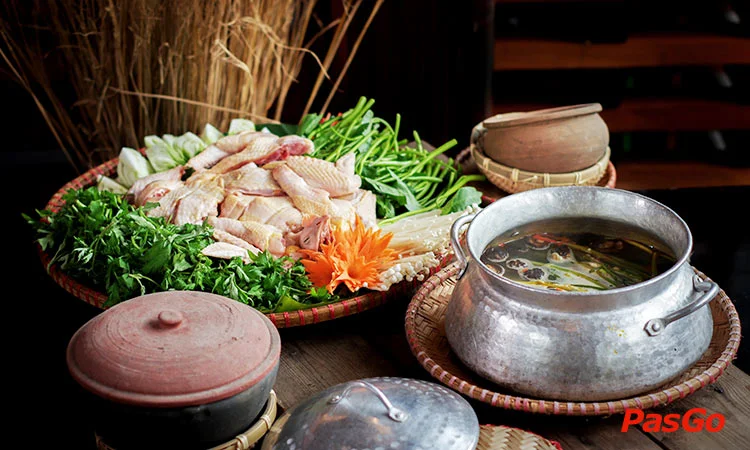 nha-hang-cho-que-hoang-ngan-slide-2