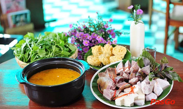 nha-hang-co-tranh-13a