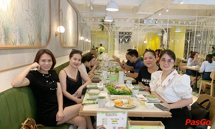nha-hang-cuon-n-roll-tran-thai-tong-11