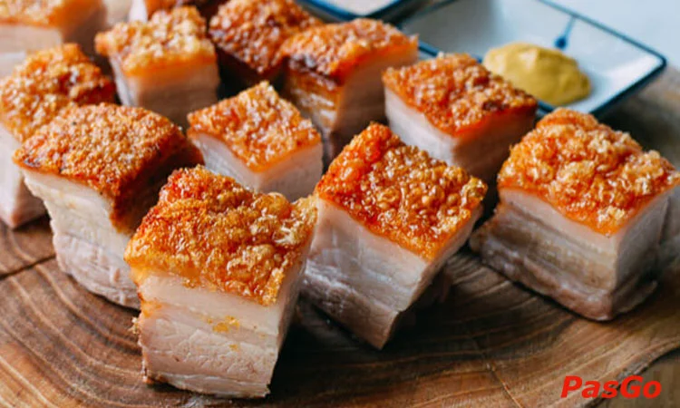 nha-hang-dac-san-tran-pham-van-dong-2
