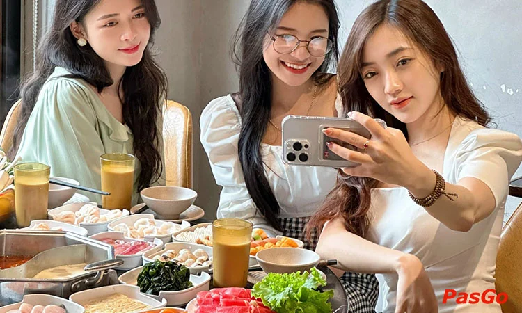 qqq88 Dao Hua Taiwanese Hotpot ParadiseTrung Kính qq8827 qq8876.com Băng Chuyền Đài Loan 12