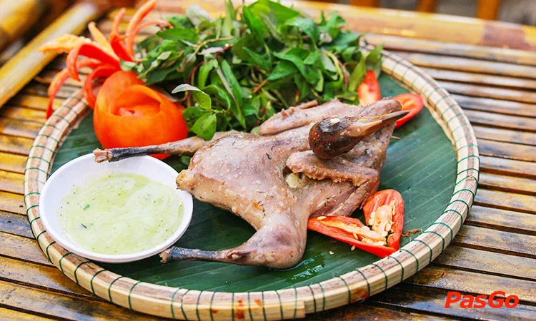 nha-hang-dlai-restaurant-son-tra-da-nang-slide-3