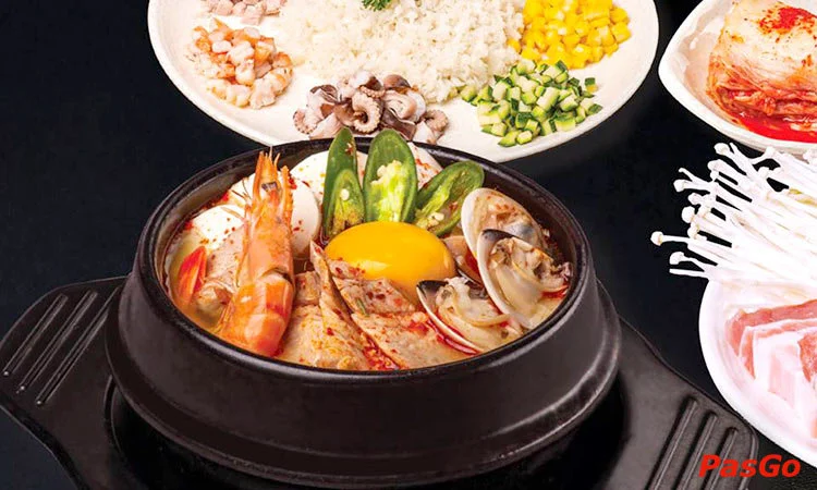 nha-hang-dolpan-sam-vincom-tran-duy-hung-5