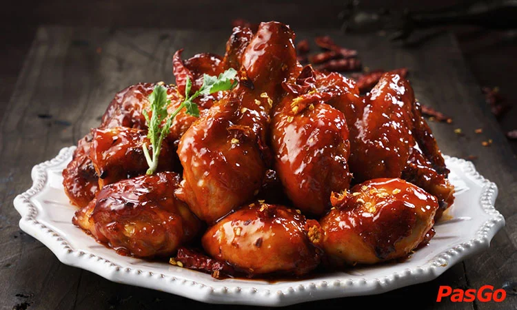 nha-hang-don-chicken-vu-pham-ham-1