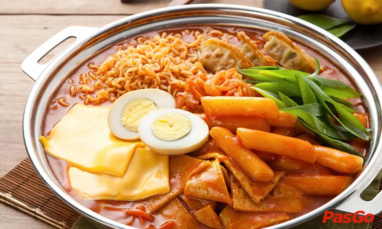 nha-hang-don-chicken-vu-pham-ham-8
