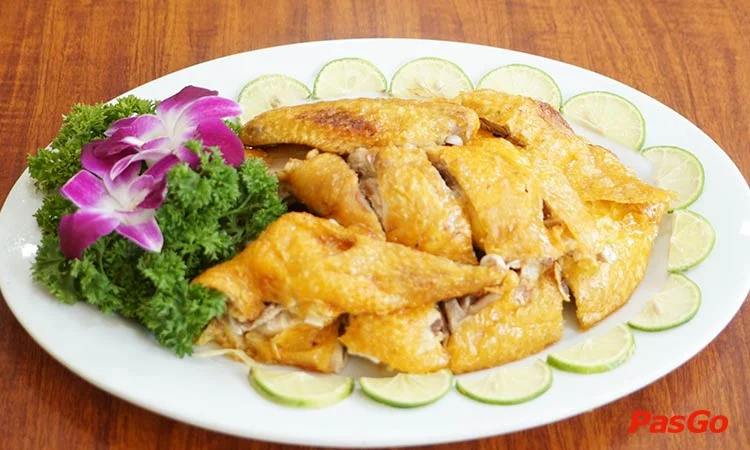 nha-hang-edu-ngon-quan-le-thanh-tong-2
