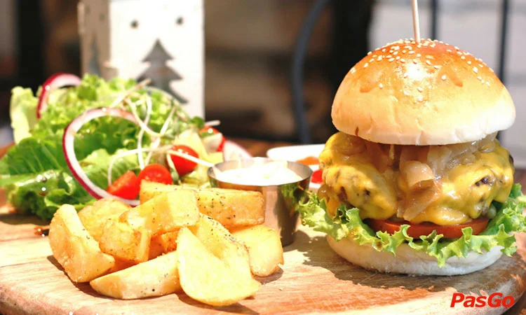 nha-hang-emms-french-bistro-do-quang-5