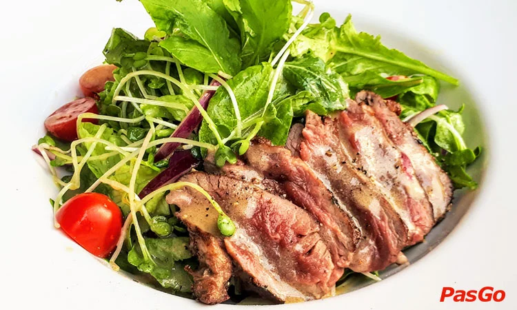 nha-hang-emms-french-bistro-tran-huy-lieu-1
