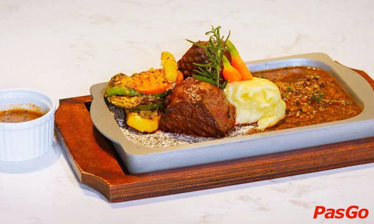 nha-hang-five-star-garden-restaurant-thach-ban-7