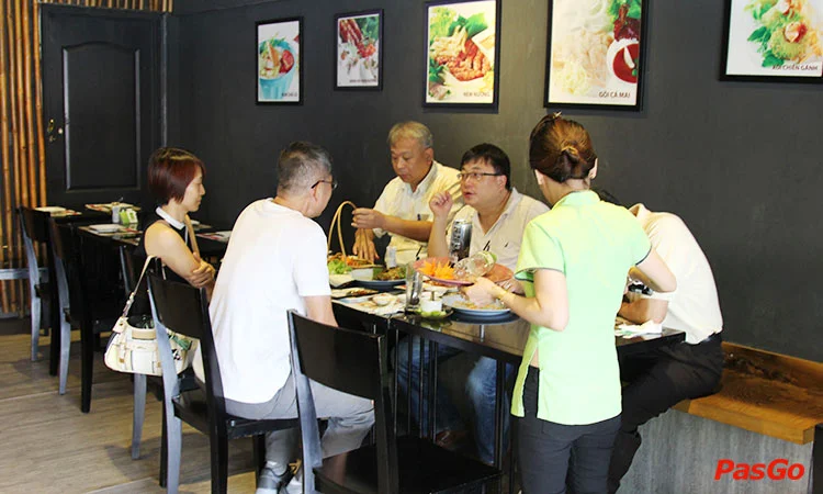 nha-hang-ganh-nguyen-duc-canh-12