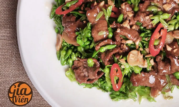 nha-hang-gia-vien-com-viet-nam-228-ba-trieu-2
