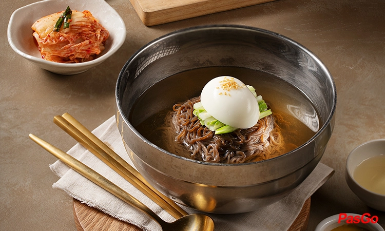 nha-hang-gogi-steak-house-le-van-luong-10