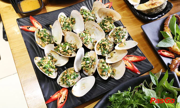 nha-hang-hai-san-tomato-nguyen-thi-dinh-slide-7