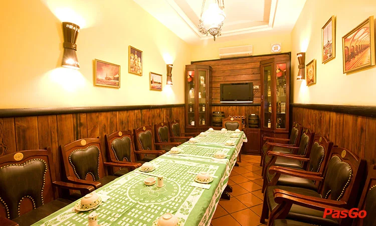nha-hang-hoa-vien-brauhaus-tang-bat-ho-12