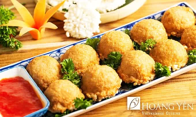 nha-hang-hoang-yen-cuisine-le-duan-slide-8