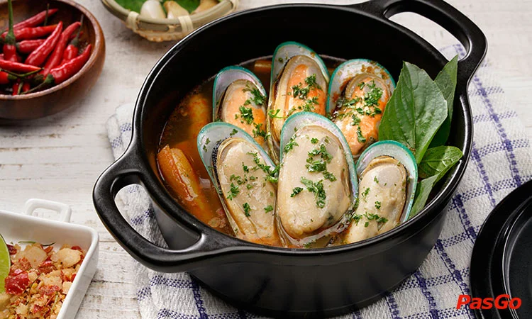 nha-hang-holy-crab-sense-city-phan-xich-long-5