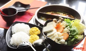 nha-hang-hot-n-tasty-lang-ha-slide-4