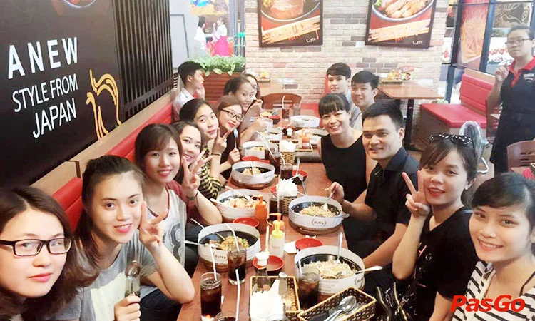 nha-hang-hotto-royal-city-10