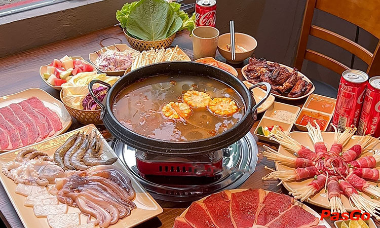 qqq88 Hugo BBQ Quan Hoa đại tiệc hơn 60 món nướng lẩu Hàn Quốc 7