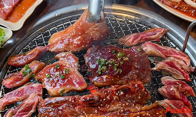 qqq88 Hugo BBQ Thượng Đình thu hút khách đam mê nướng lẩu Hàn Quốc 3
