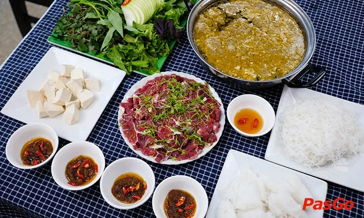 nha-hang-huong-pho-nguyen-khang-8