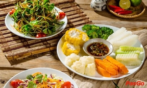nha-hang-huong-que-long-bien-slide-4
