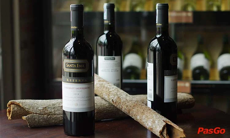 qq8876.com hầm rượu IL Vino chuyên rượu vang và món á âu 2