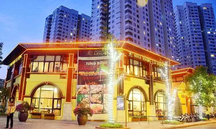nha-hang-la-vong-noi-hoi-tu-tinh-hoa-am-thuc-11