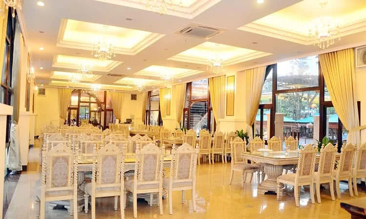 nha-hang-la-vong-noi-hoi-tu-tinh-hoa-am-thuc-9