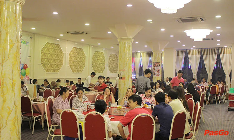 nha-hang-lau-ca-thuan-kieu-phu-huu-12