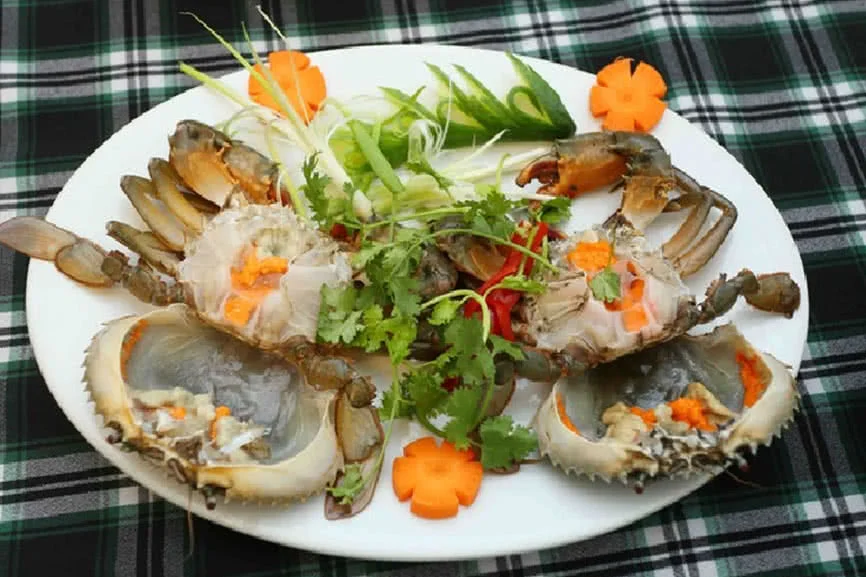 nha-hang-lau-cua-dat-mui-769-quang-trung-10a